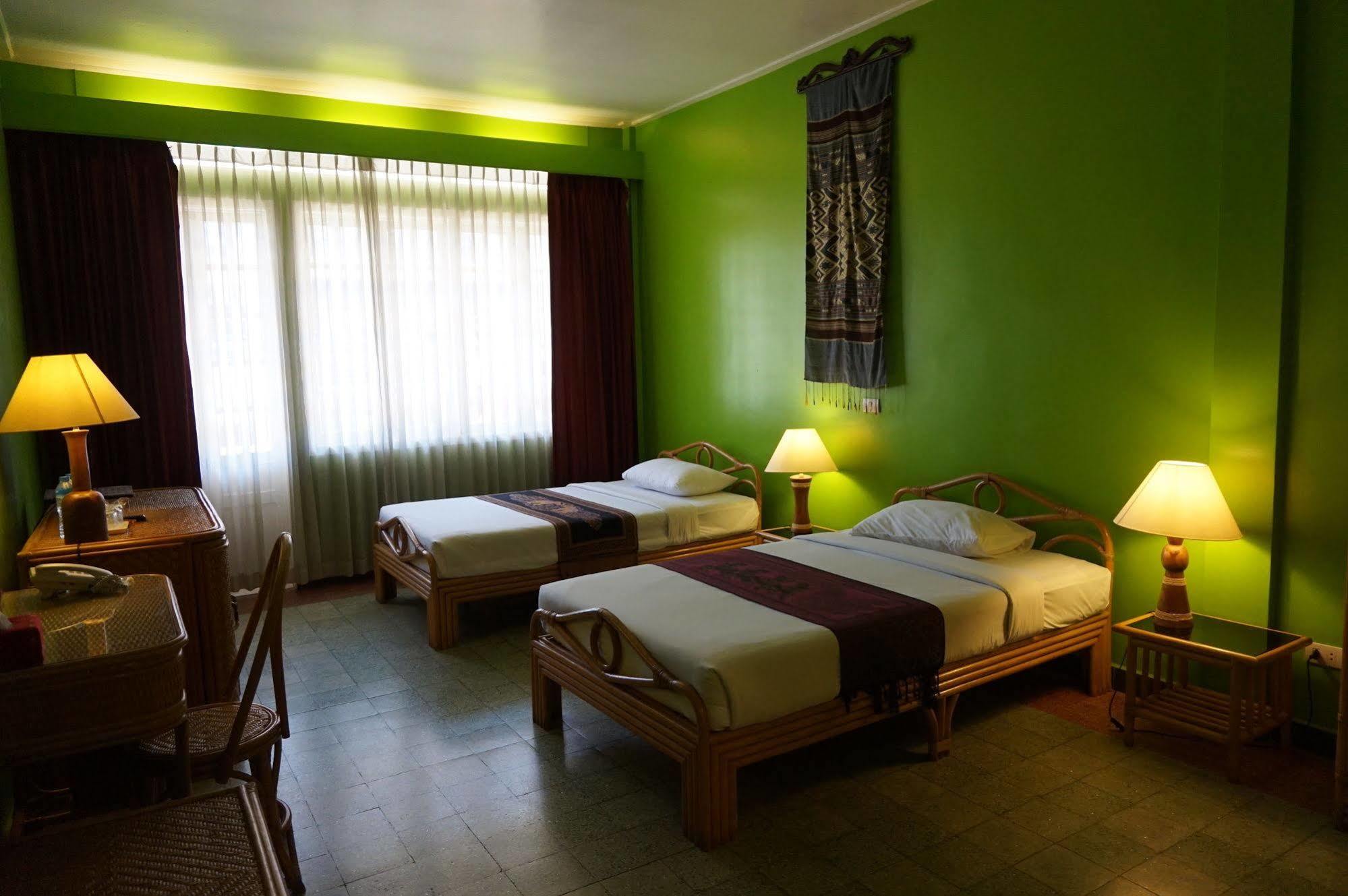 Day Inn Hotel Ban Nongdouang Kültér fotó