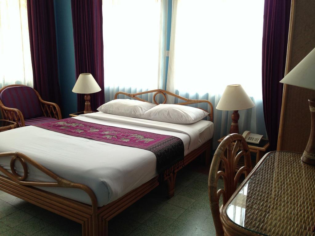 Day Inn Hotel Ban Nongdouang Kültér fotó